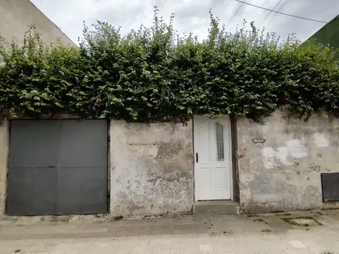 Casa 3 Ambientes Con Garaje En Venta - Sarandí, Avellaneda
