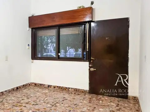 Casa en Alquiler con 1 cochera