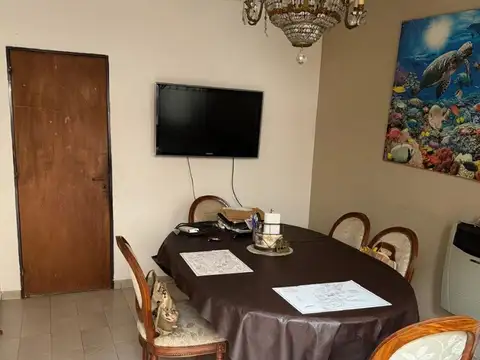 CASA EN VENTA DE 3 DORMITORIOS - PUEYRREDÓN 600
