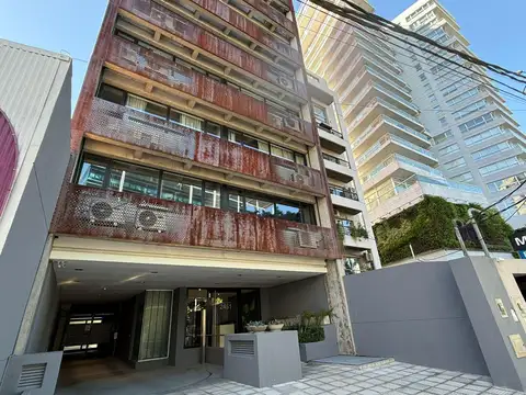 Av. Libertador 2451, Olivos