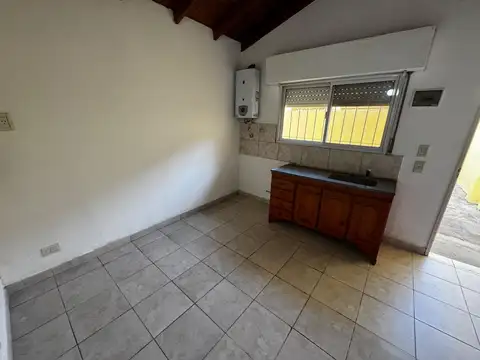 Depto Tipo Casa 2 ambientes con 1 baño
