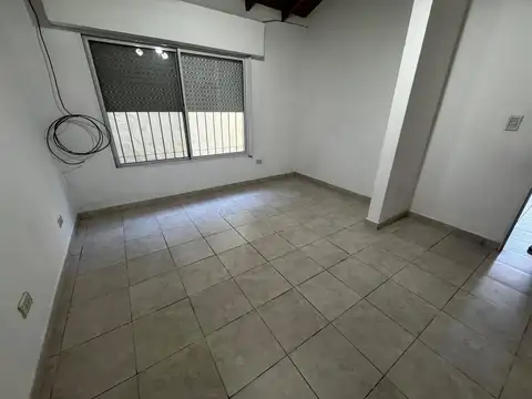 Depto Tipo Casa en Alquiler de 1 dormitorio
