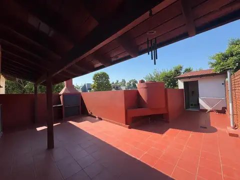 Depto Tipo Casa en Venta de 3 ambientes