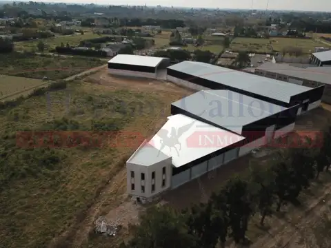 NAVE DE 2.000 M² A ESTRENAR CON SALIDA A 2 CALLES, MERCEDES
