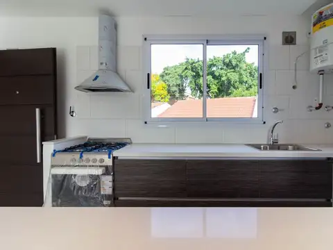 Depto Tipo Casa 2 ambientes con 1 baño