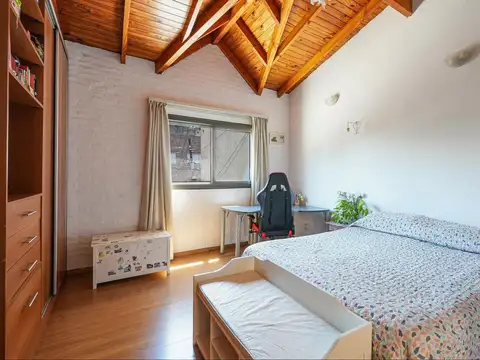 Depto Tipo Casa en Venta con 1 cocheras