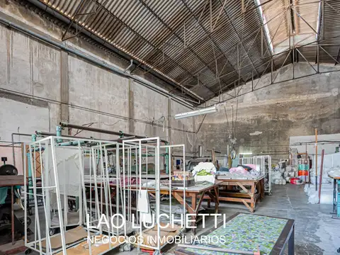 VENTA! Lotes y Galpones! OPORTUNIDAD DESARROLLO!  Chacarita 