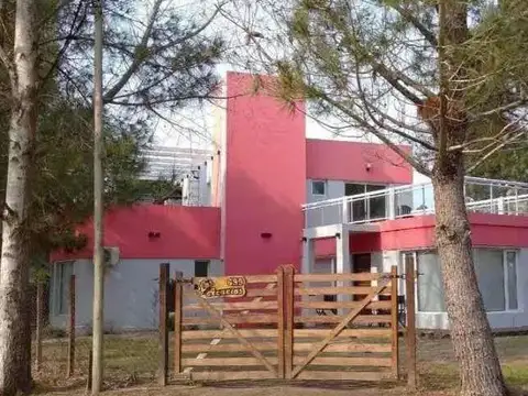 Los Sauces e/ Los Aromos  y Álamos de Primavera