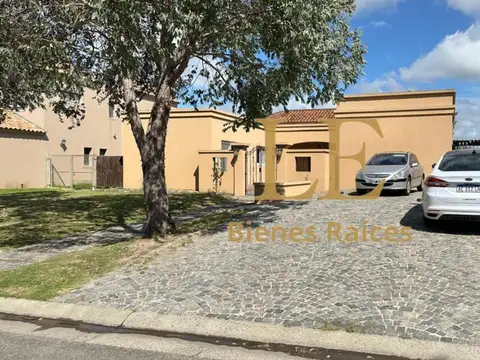 Casa en Venta al Noroeste