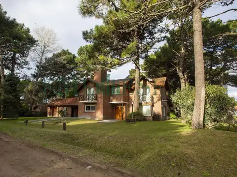 Casa en Venta en Pinamar, USD 450.000