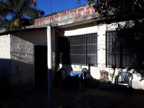 Casa 4 ambientes con 1 baño