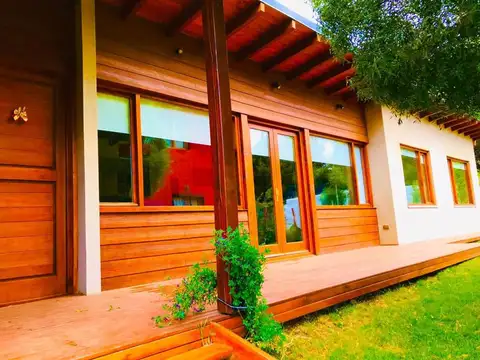 Calle Parque Nacional El Chaco 300