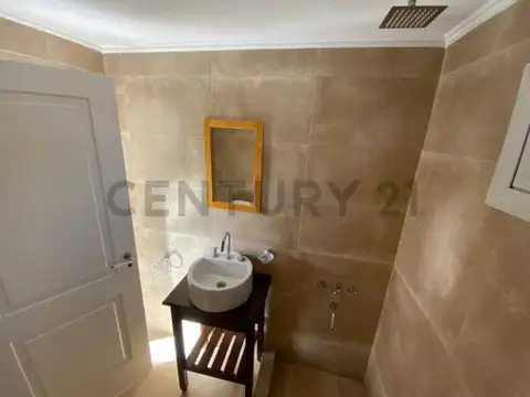 Hotel en Venta en La Perla Sur, USD 530.000