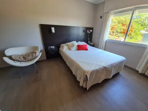 Vendo hermosa casa en Villa Constitución.