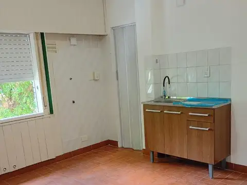 Profesor Aguer 5900, Piso 1°