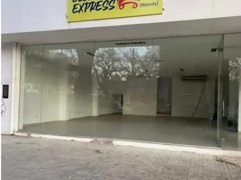 SE ALUILA LOCAL COMECIAL AV BELGRANO CDAD MENDOZA