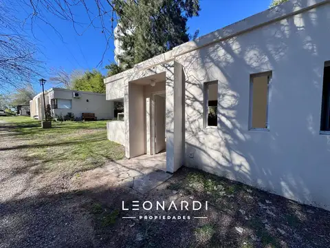 Casa en Venta con 1 cochera