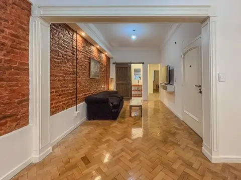 VENTA RECOLETA 4 AMB CON BALCON REFACCIONADO