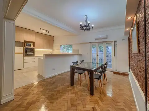 VENTA RECOLETA 4 AMB CON BALCON REFACCIONADO