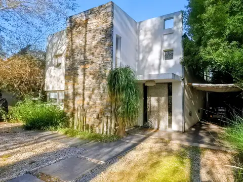Venta Casa 3 Ambientes con Pileta Barrio Cerrado Ranelagh Golf Club