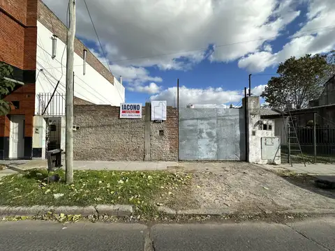 TERRENO BALDÍO de 391m2