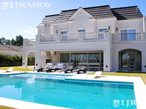 Casa en Alquiler de 4 dormitorios