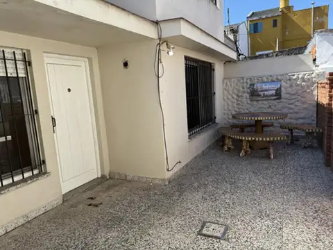Casa Interna 3 Amb 2 Patios