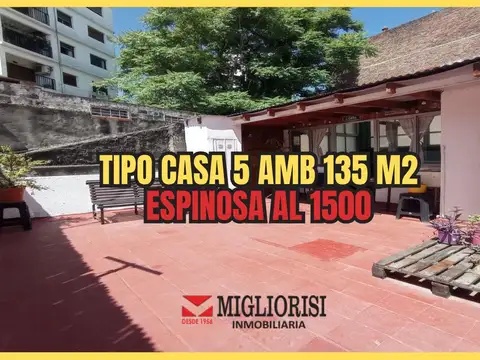 Depto.tipo casa de 5 ambientes en Venta en Caballito