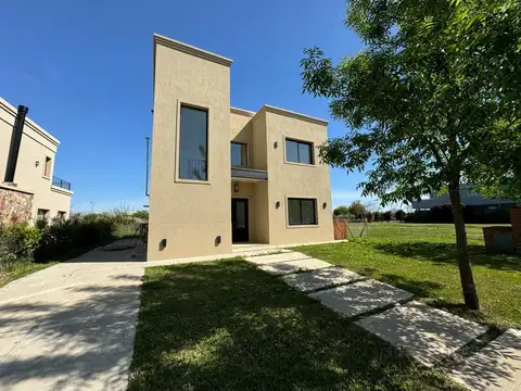 Av. Lirios Barrio Las Araucarias Puertos Del Lago