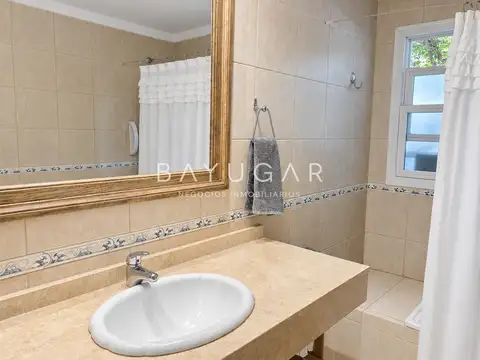 Casa en Venta en Las Araucarias, USD 260.000