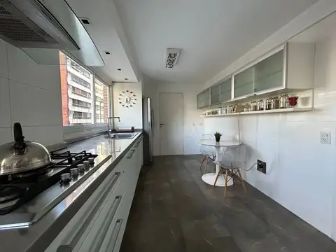 Departamento 4 ambientes con 3 baños
