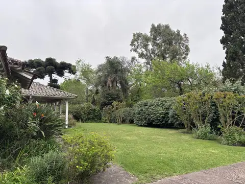 Casa en Las Lomas-Jockey a Valor Terreno  