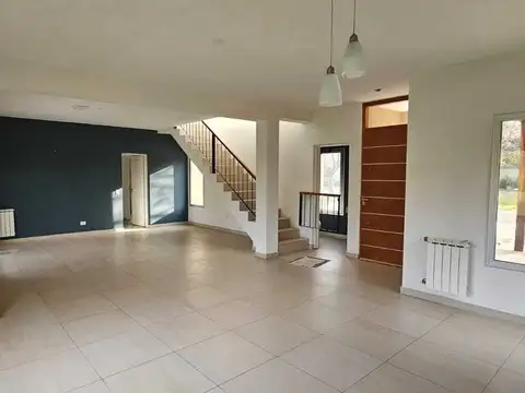 Casa en venta en Barrio Cerrado Santa Catalina- Villanueva- Tigre --