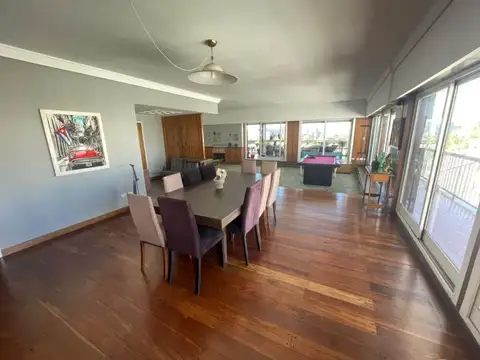 Departamento 5 ambientes con 4 baños