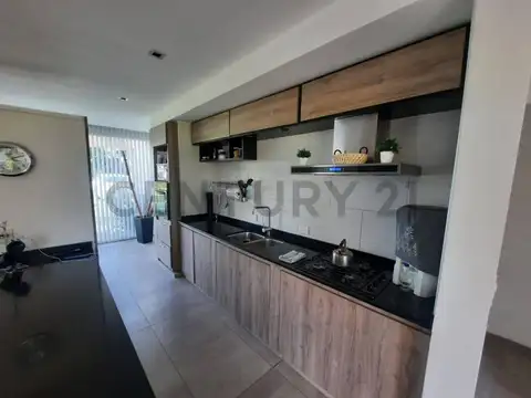 280 200, Piso 0