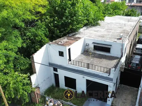 Galpón de 330m2 en venta en Martinez