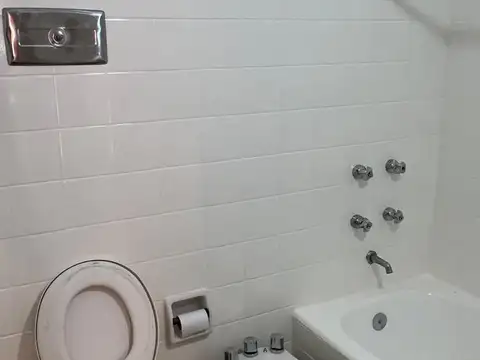 Departamento de dos ambientes en venta en Caballito
