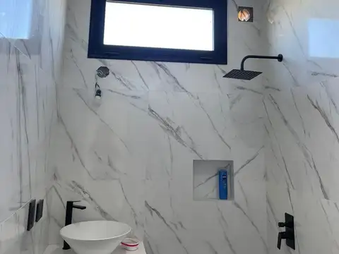 Calle Las Calandrias 100