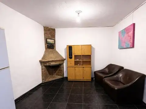 PROPIEDAD CON DOS CASAS EN LA CALERA