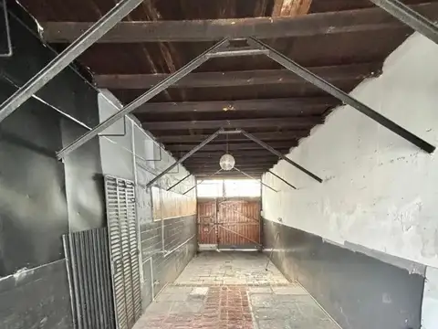 Alquiler de Galpón de 160 m² con Oficina en San Fernando