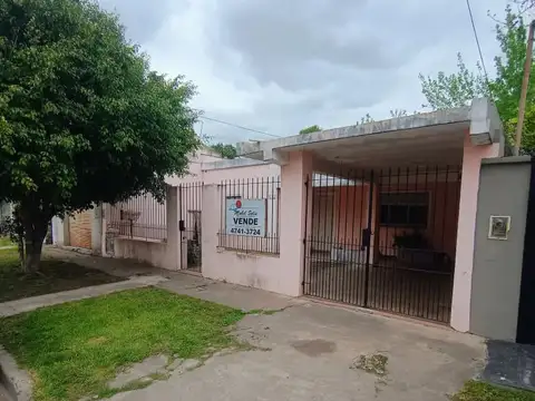 CASA de 3 ambientes amplios A METROS DE PANAMERICANA 