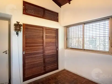 Av Olivos 2400