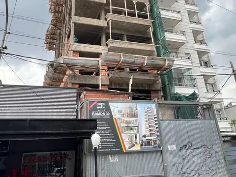 4º B - Venta en Pozo, Semipisos 2 Ambientes, Lanúsita, Coron