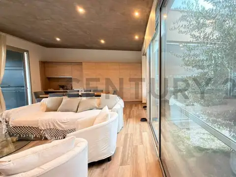 CASA EN VENTA - BARRIO RINCON VIAMONTE