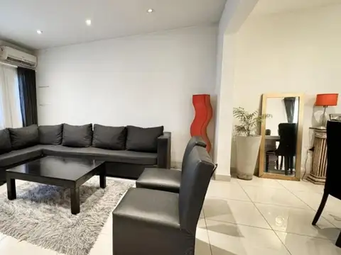 Moderna Casa  -150m² - 4 Ambientes en Villa Del Parque