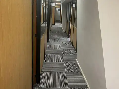 Oficina en Venta al Este