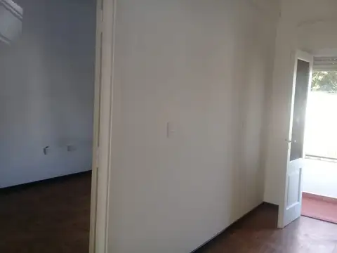 san pedro 1400, Piso 1