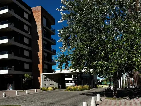 Departamento en Alquiler en Fisherton, $ 650.000