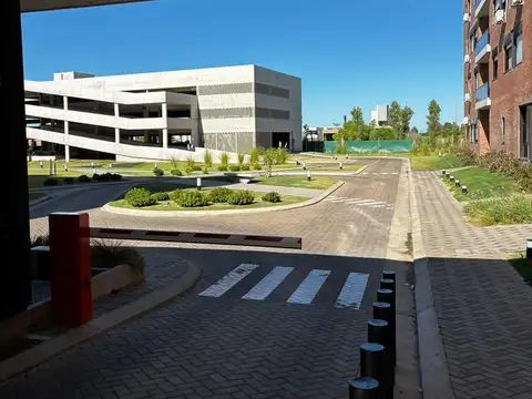 Departamento en Alquiler con 1 cocheras