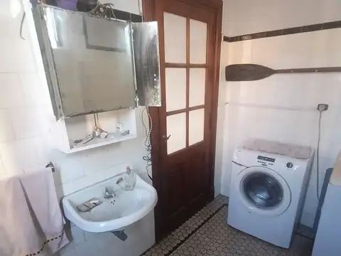 Casa 7 ambientes con 4 baños
